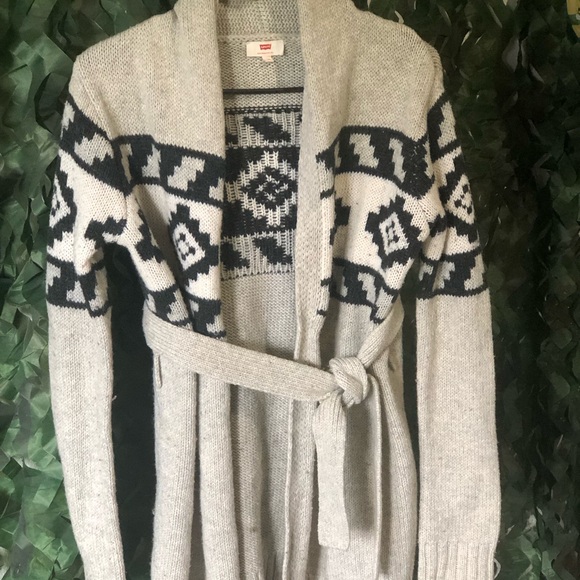 Levi's Sweaters - Levi's Tan and Black Patterned Cardigan